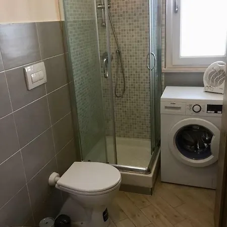 Sunset House فيوميتشينو